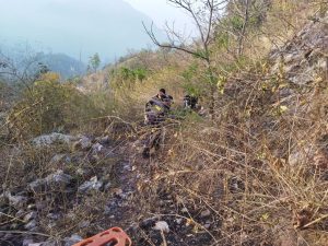 sdrf-recover-half-burn-body-from-sucide-point-nainital
