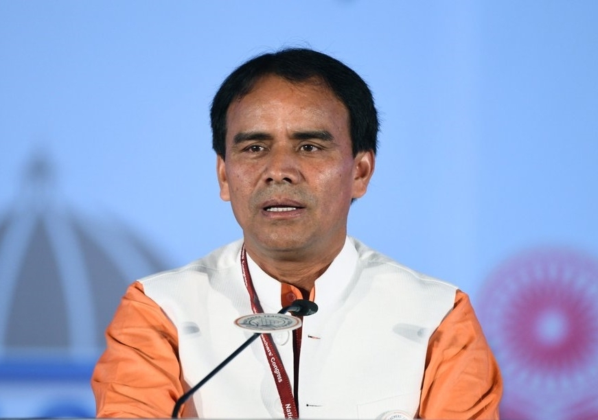 Education officers will adopted one school for betterment in uttrakhand