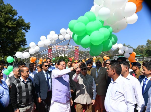 Cm dhami celebrated diwali with Garhwal ragiment in doon