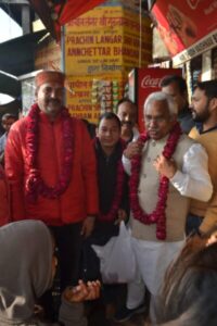 on-the-ocasion-of-basant-panchami-food-and-meal-distribution-program-in-had-ki-paudi