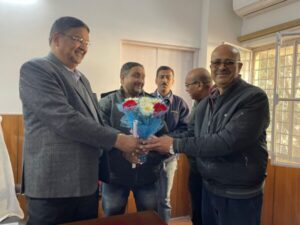 Union leaders meet new cmo of Dehradun 
