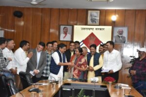 ACS Radha Raturi review meeting with chardham's tour opraters