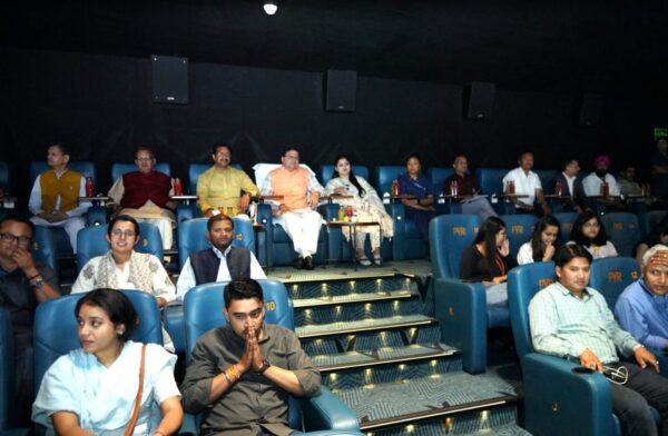 Cm Pushkar Singh Dhami watched Kerala Movie with his ministers