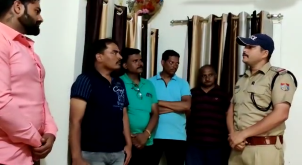 Haridwar police help pilgrimage of Maharashtra