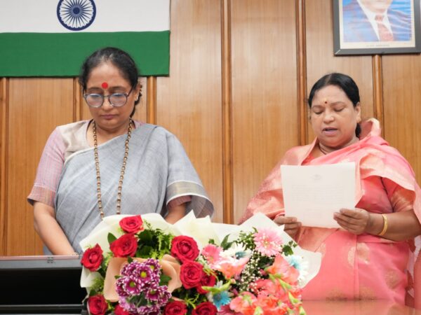 New Mla of bjp Parvati Das take outh in Dehradun