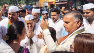 Meeting of Garhwal commissioner district persident with pcc chief in Haridwar 