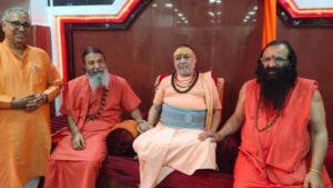 Akhada Parishad persident workship little girls in Ram Navami 