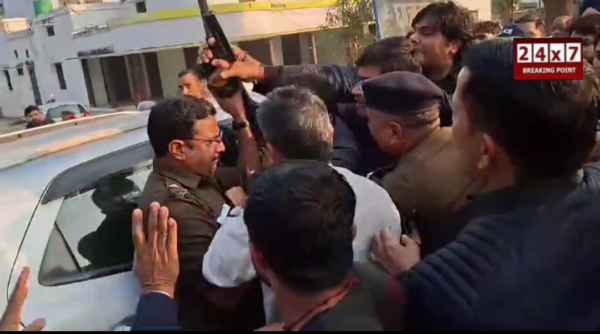 Viral video umesh kumar got engry after champion activity