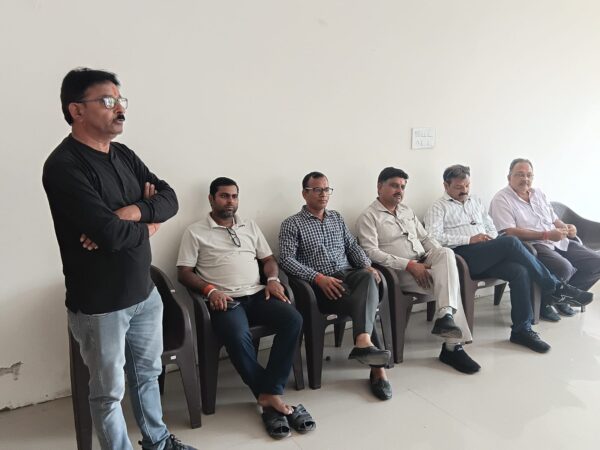 Uttrakhand Patrkar Union organised monthly meeting in krishana dham