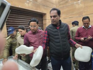 Food security department raid on paneer store in Haridwar