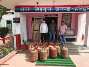 Haridwar News joint operation against lpg cylinder ellegal supply in Haridwar
