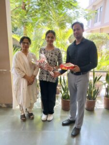 Education-News dhum Singh Memorial school got 100 percent Result in 12th