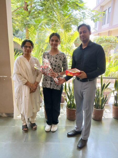 Education-News dhum Singh Memorial school got 100 percent Result in 12th