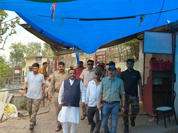 Usha Breco State minister got engry to seeing filth on the way of temple.