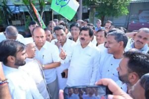 Uttrakhand Congress workers joined agitation in jantar mantar Delhi